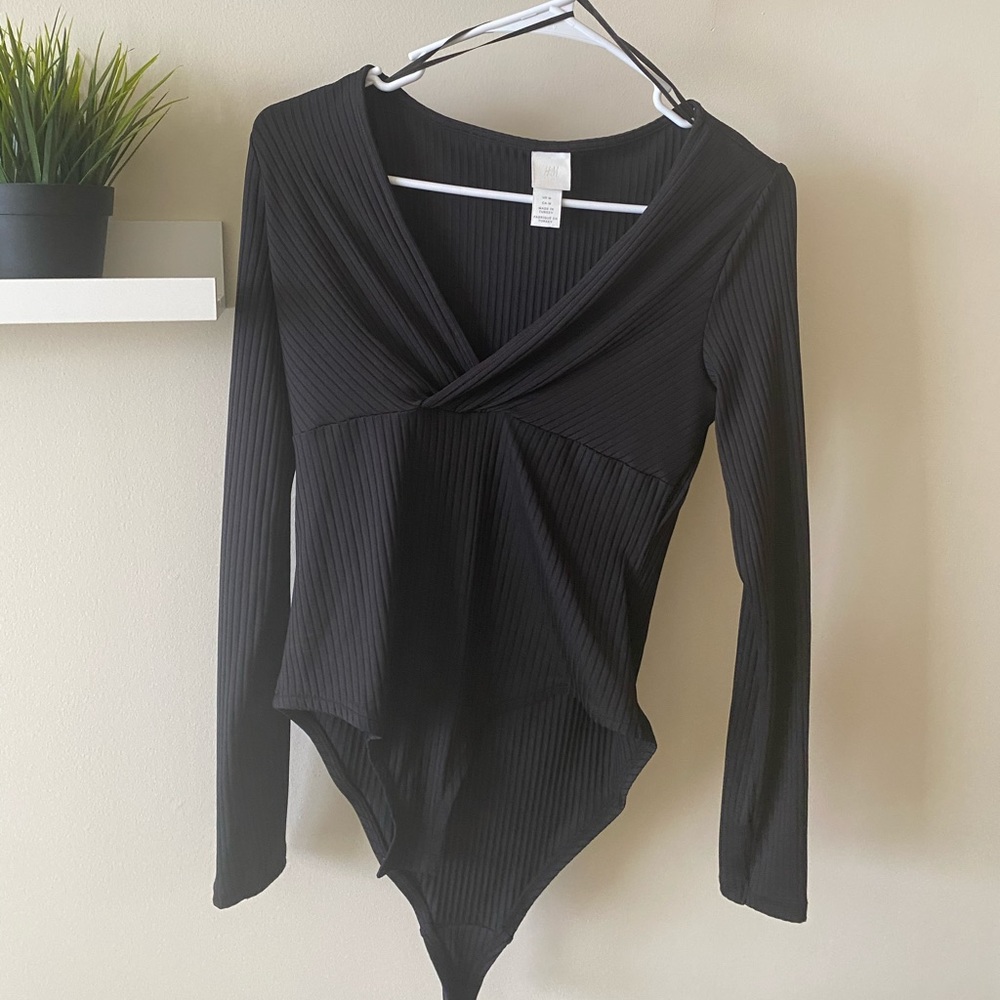 Bodysuit H&M. Size M